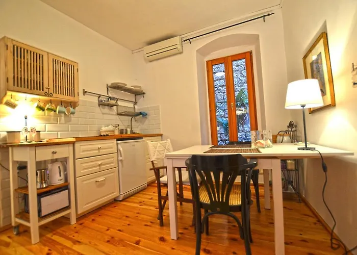 Leko Old Town Apartment